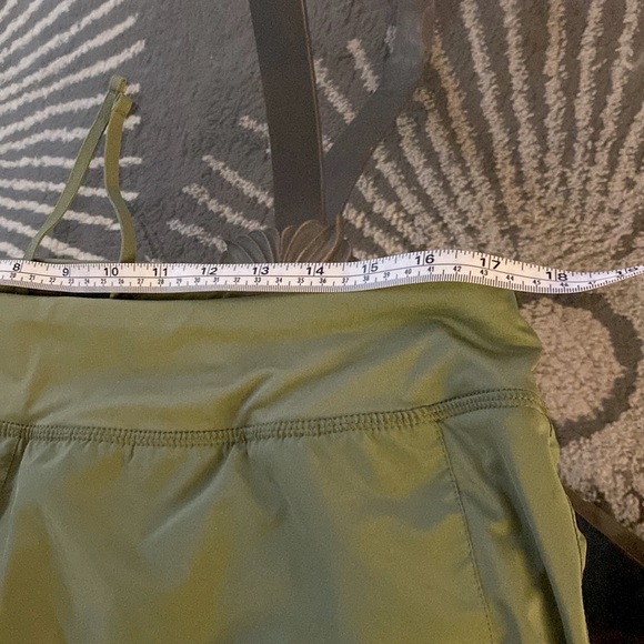 Nike Drifit running shorts in sage green - Picture 4 of 6